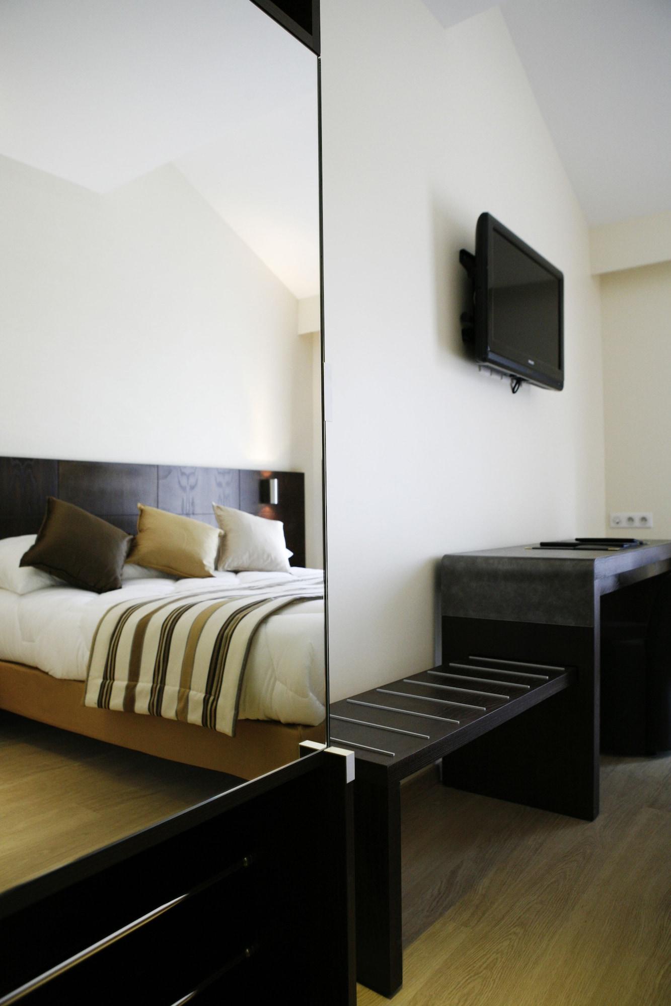 เบสต์ เวสเทิร์น พลัส โฮเต็ล เด ฟรองซ์ Hotel ซัวซง ภายนอก รูปภาพ