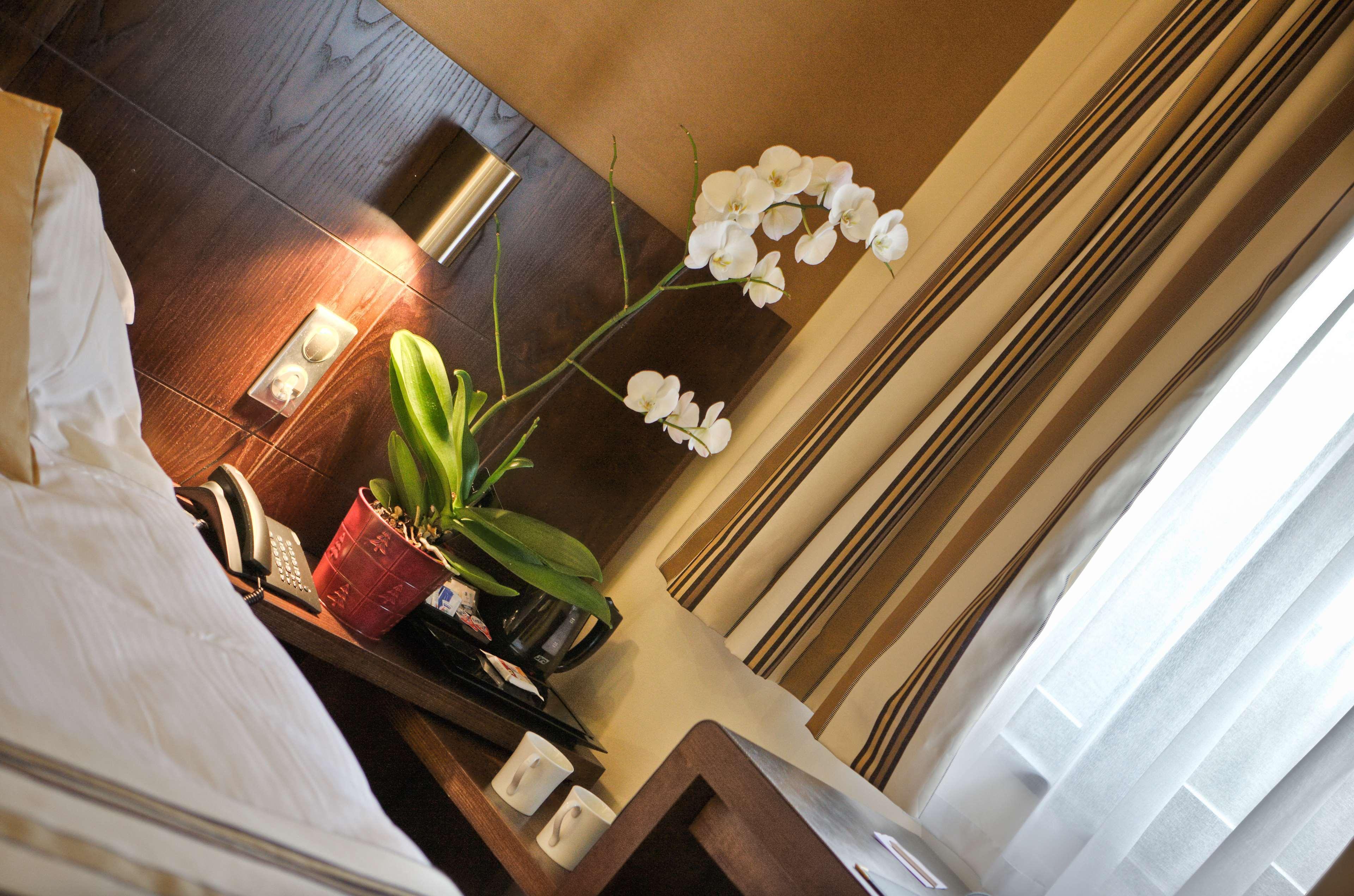 เบสต์ เวสเทิร์น พลัส โฮเต็ล เด ฟรองซ์ Hotel ซัวซง ภายนอก รูปภาพ